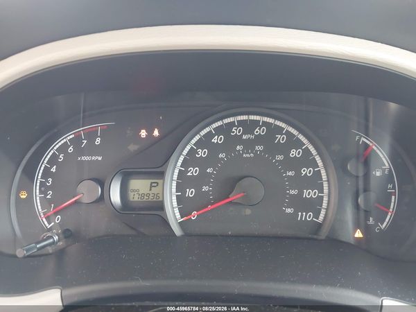 2013 TOYOTA SIENNA LE V6 8 PASSENGER — I7