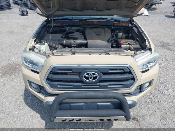 2017 TOYOTA TACOMA SR5 — I10