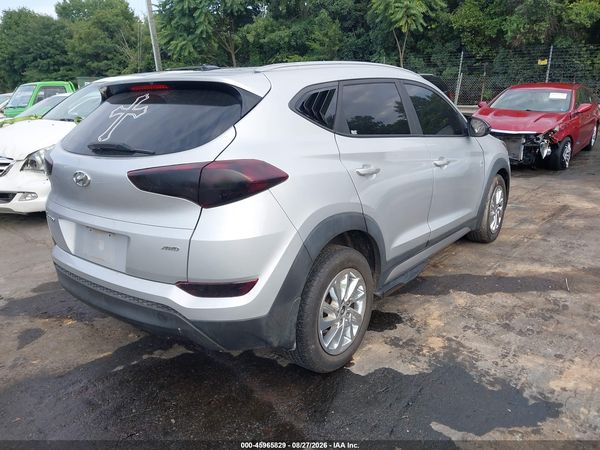 2017 HYUNDAI TUCSON SE — I4