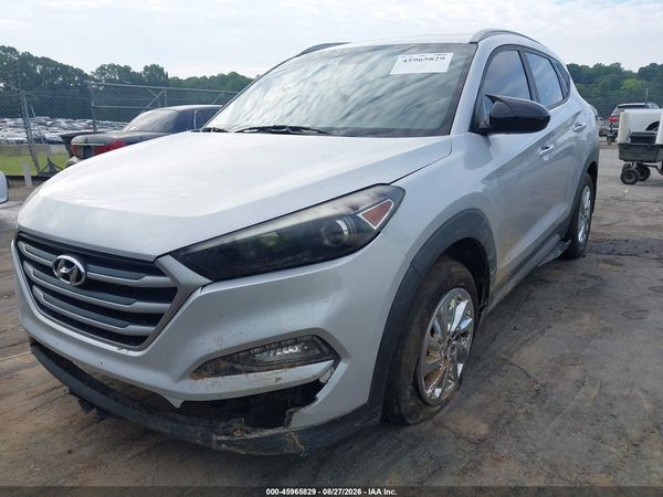 2017 HYUNDAI TUCSON SE — I6