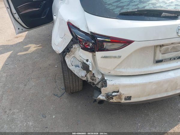 2018 MAZDA MAZDA3 TOURING