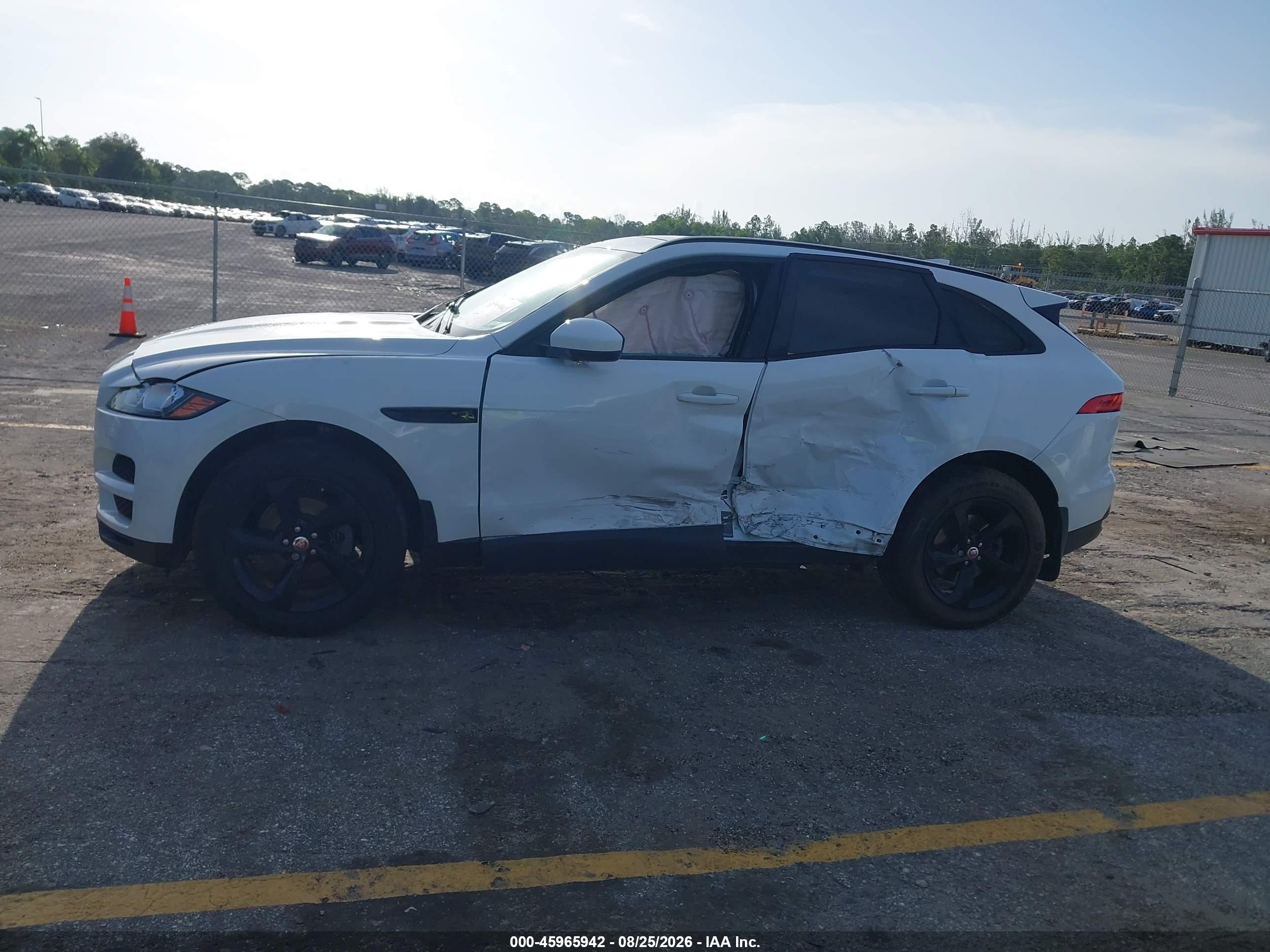 2018 JAGUAR F-PACE 25T PREMIUM