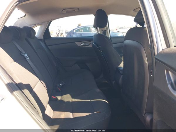 2021 KIA FORTE LXS — I8
