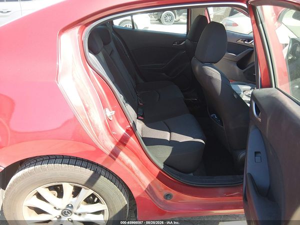 2016 MAZDA MAZDA3 I TOURING — I8