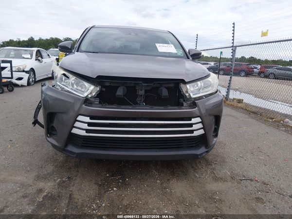 2019 TOYOTA HIGHLANDER LE