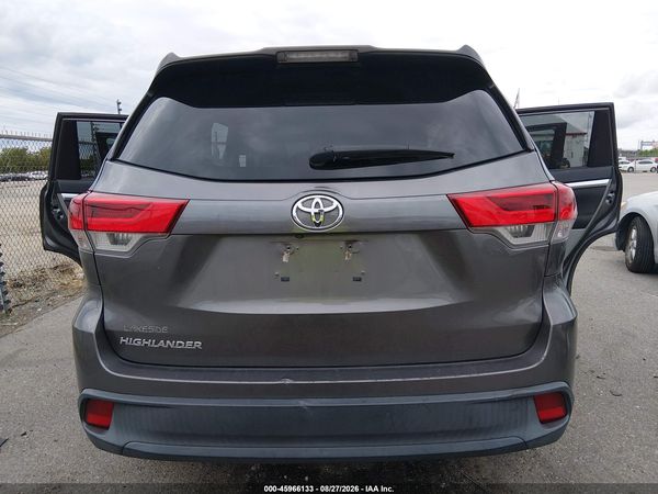 2019 TOYOTA HIGHLANDER LE