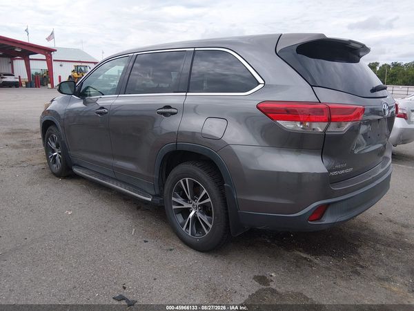 2019 TOYOTA HIGHLANDER LE