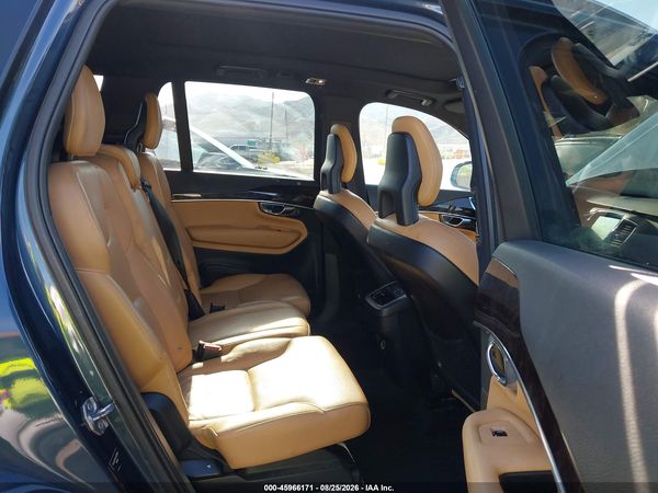 2018 VOLVO XC90 T6 MOMENTUM