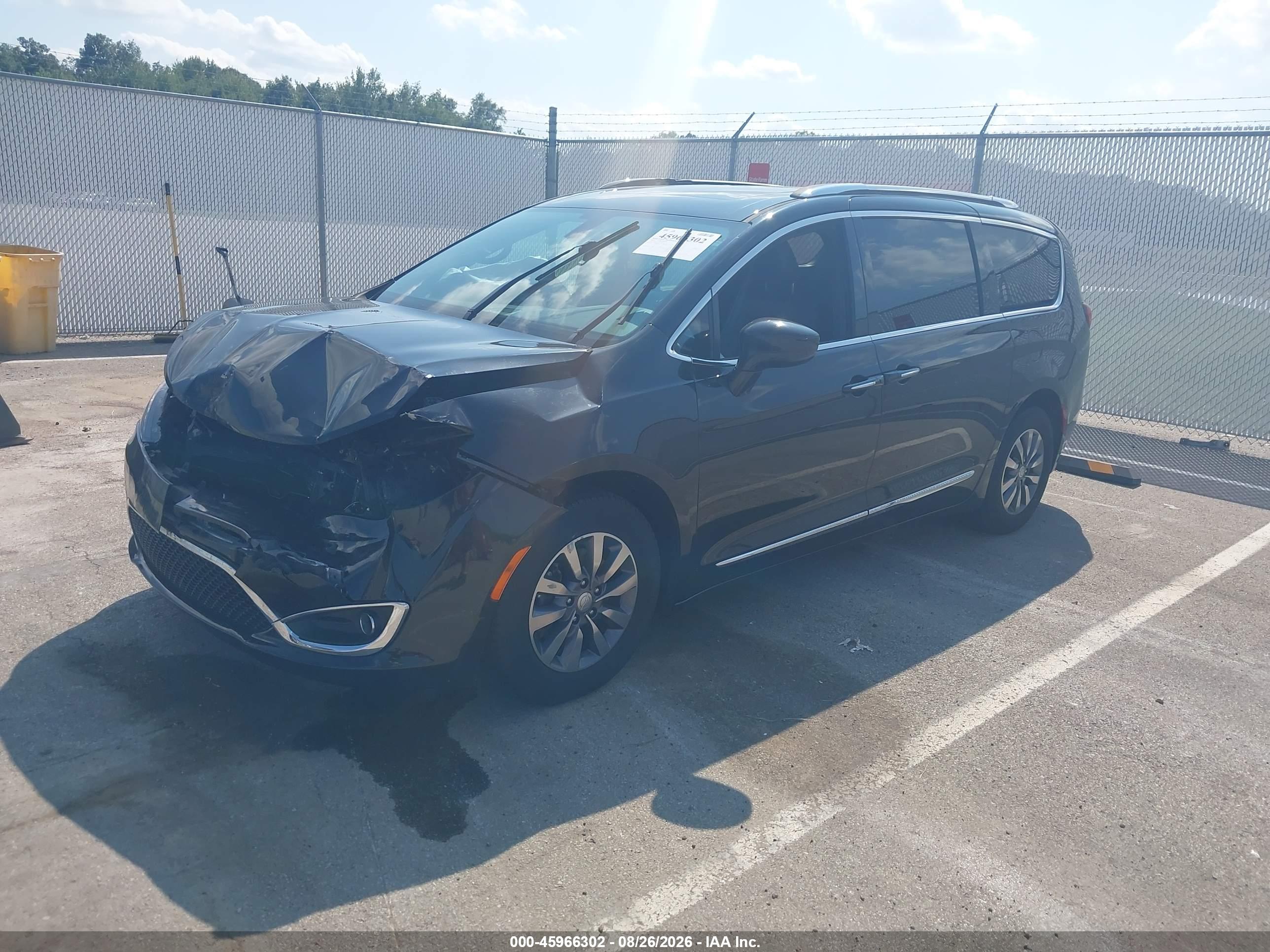 2020 CHRYSLER PACIFICA — I2