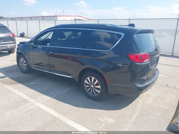2020 CHRYSLER PACIFICA — I3