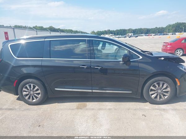 2020 CHRYSLER PACIFICA — I116