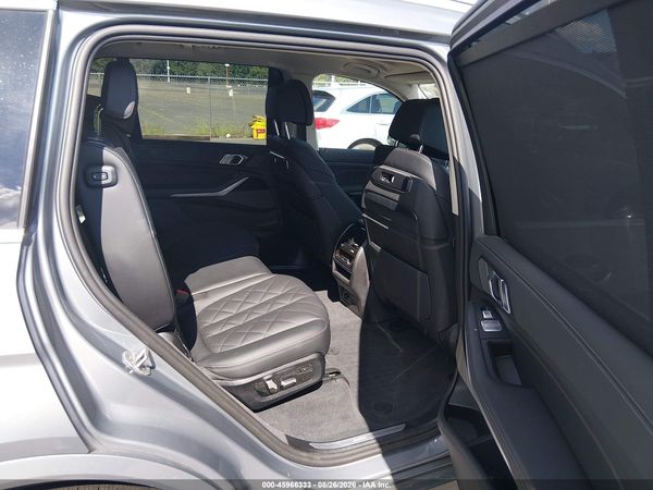 2026 BMW X7 XDRIVE40I — I8