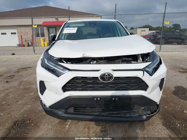 2024 TOYOTA RAV4 LE — I6