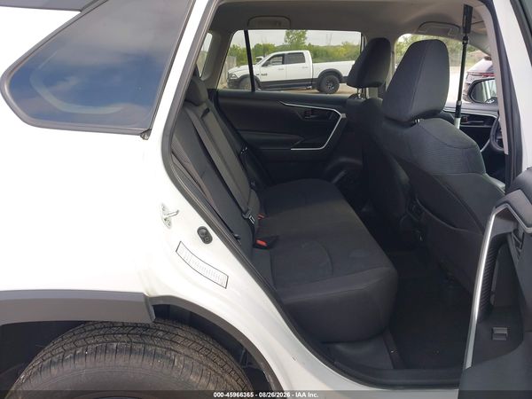 2024 TOYOTA RAV4 LE — I8