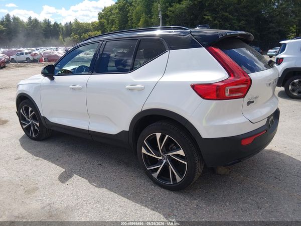 2021 VOLVO XC40 T5 R-DESIGN