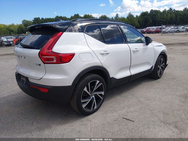 2021 VOLVO XC40 T5 R-DESIGN