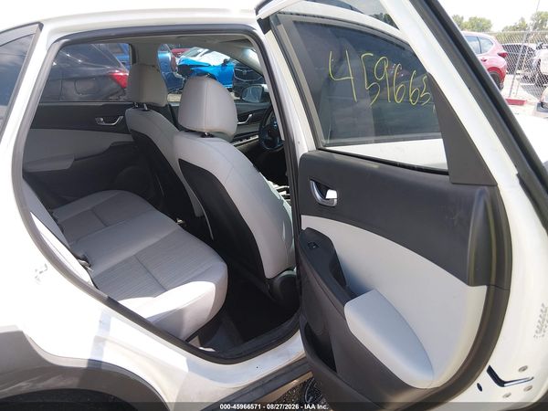 2022 HYUNDAI KONA SEL — I8