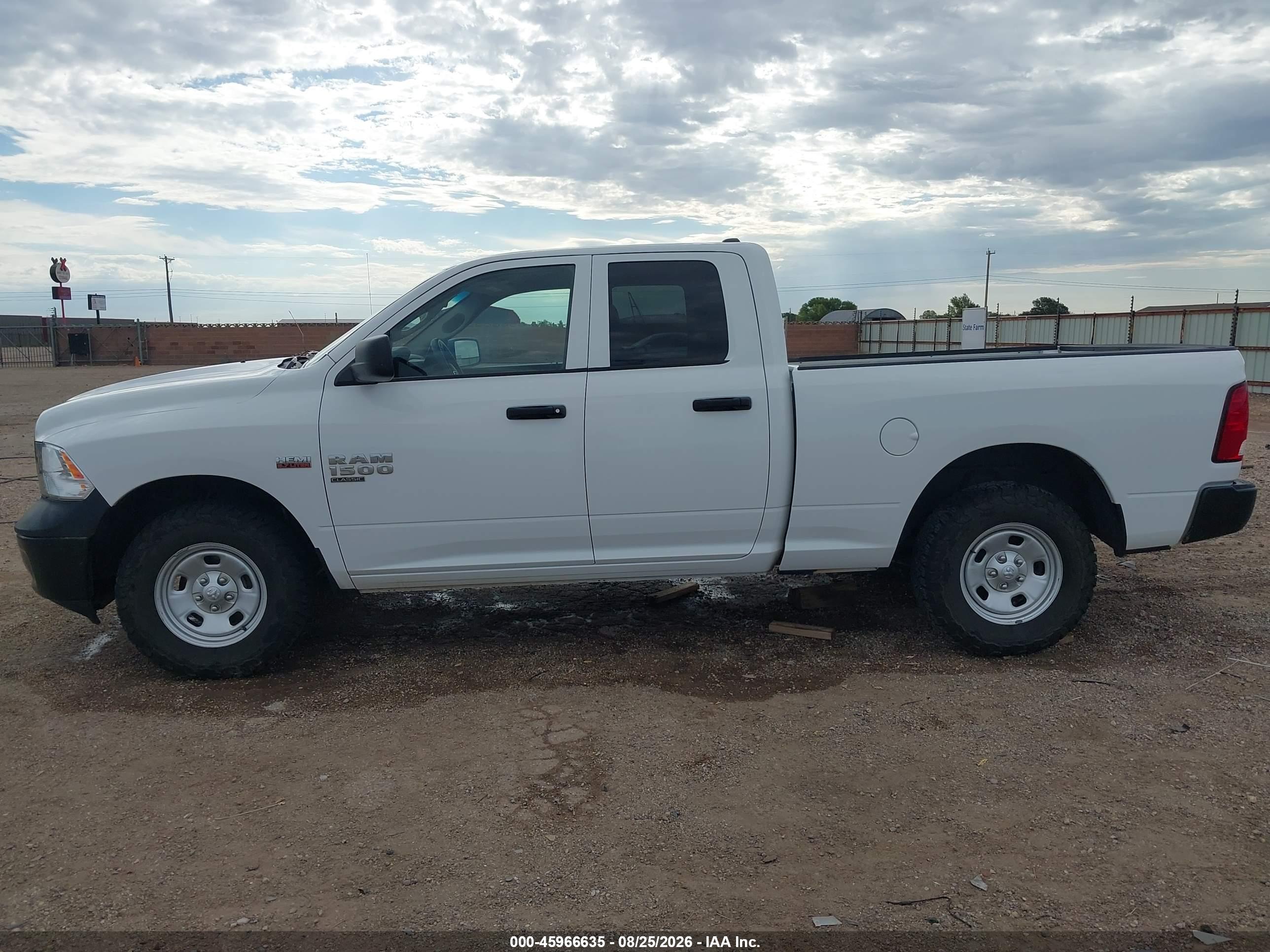 2019 RAM 1500 CLASSIC TRADESMAN  4X4 6'4 BOX