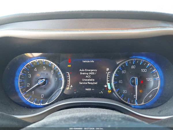 2023 CHRYSLER PACIFICA TOURING L — I7