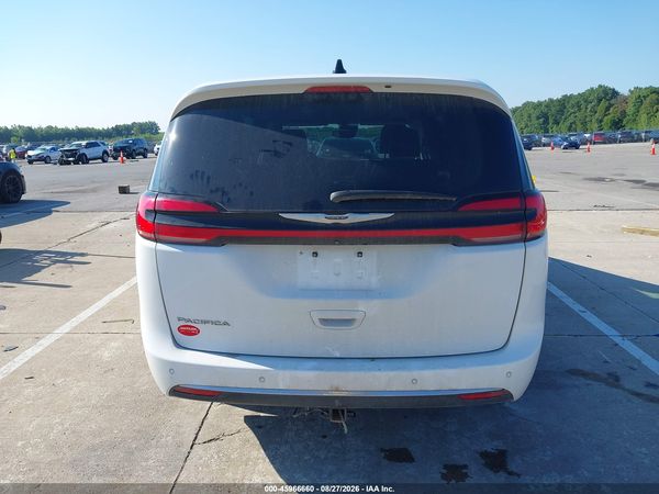 2023 CHRYSLER PACIFICA TOURING L — I119