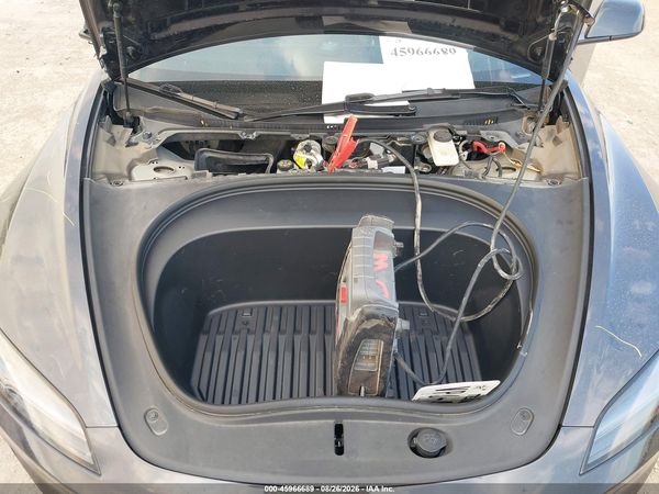 2024 TESLA MODEL 3 — I10