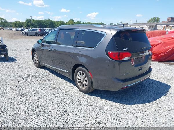2018 CHRYSLER PACIFICA TOURING L — I3