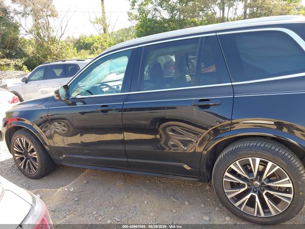 2021 VOLVO XC90 T5 MOMENTUM 7 PASSENGER — I117