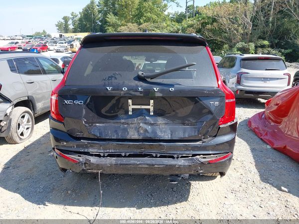 2021 VOLVO XC90 T5 MOMENTUM 7 PASSENGER — I119