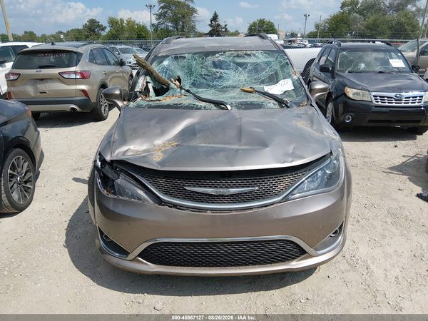 2017 CHRYSLER PACIFICA TOURING-L PLUS — I115