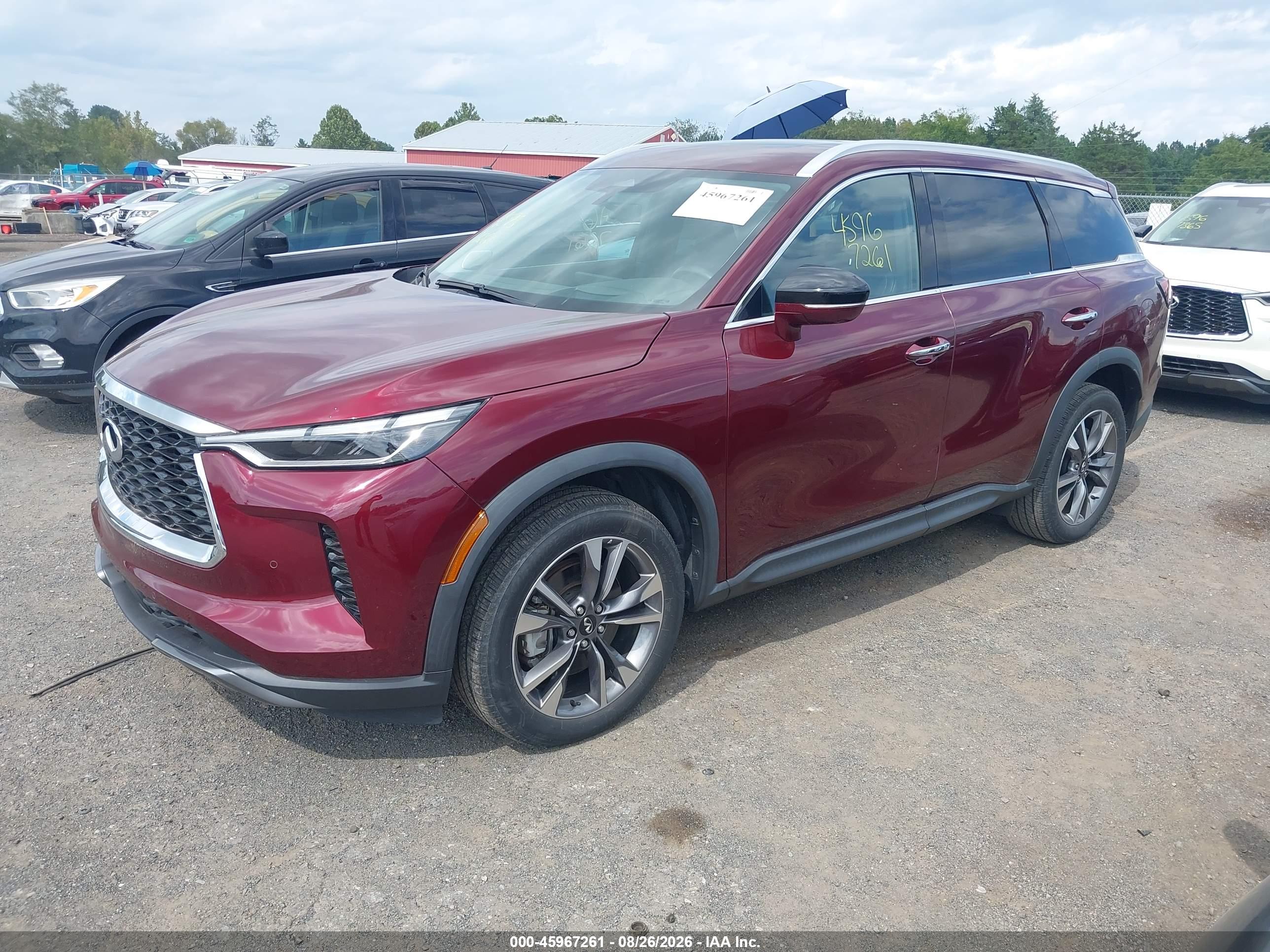 2022 INFINITI QX60 LUXE — I2