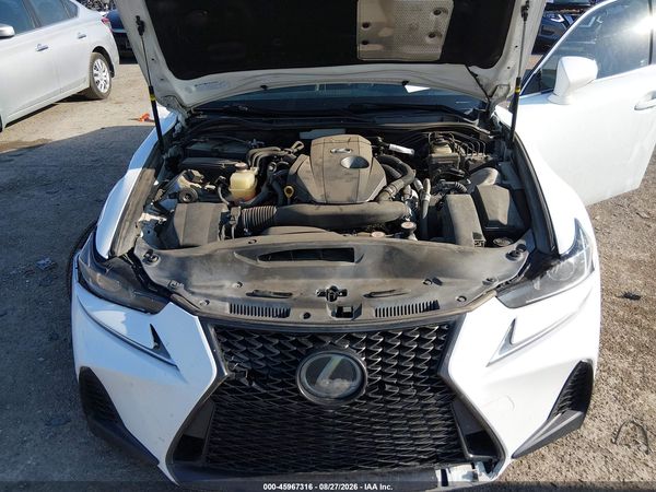 2018 LEXUS IS 300 — I10