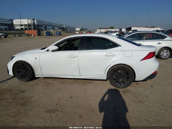 2018 LEXUS IS 300 — I117