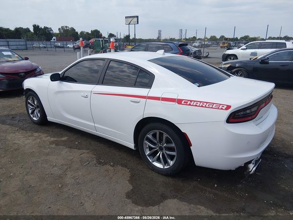 2016 DODGE CHARGER SXT — I3