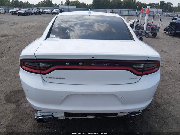 2016 DODGE CHARGER SXT — I119