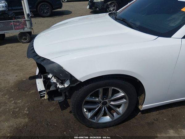 2016 DODGE CHARGER SXT — I153