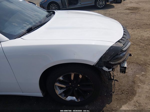 2016 DODGE CHARGER SXT — I154