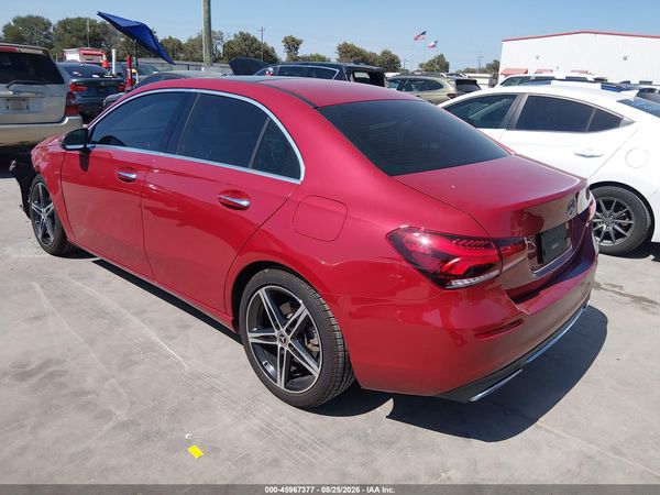 2021 MERCEDES-BENZ A 220 A220