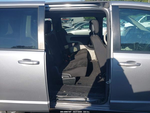 2018 DODGE GRAND CARAVAN SE — I8