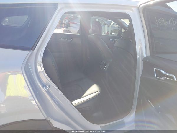 2024 KIA SPORTAGE X-LINE — I8