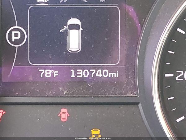2017 KIA SEDONA LX