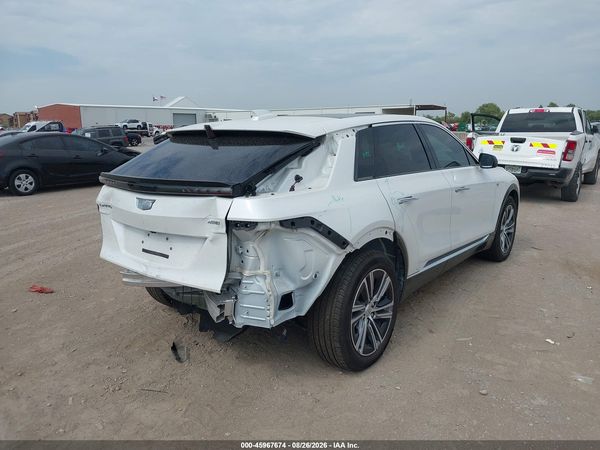 2025 CADILLAC LYRIQ LUXURY 1 RWD — I4