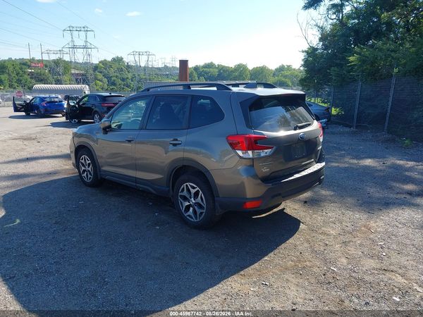 2019 SUBARU FORESTER PREMIUM — I3