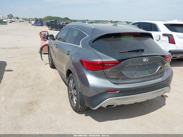 2017 INFINITI QX30 PREMIUM — I3
