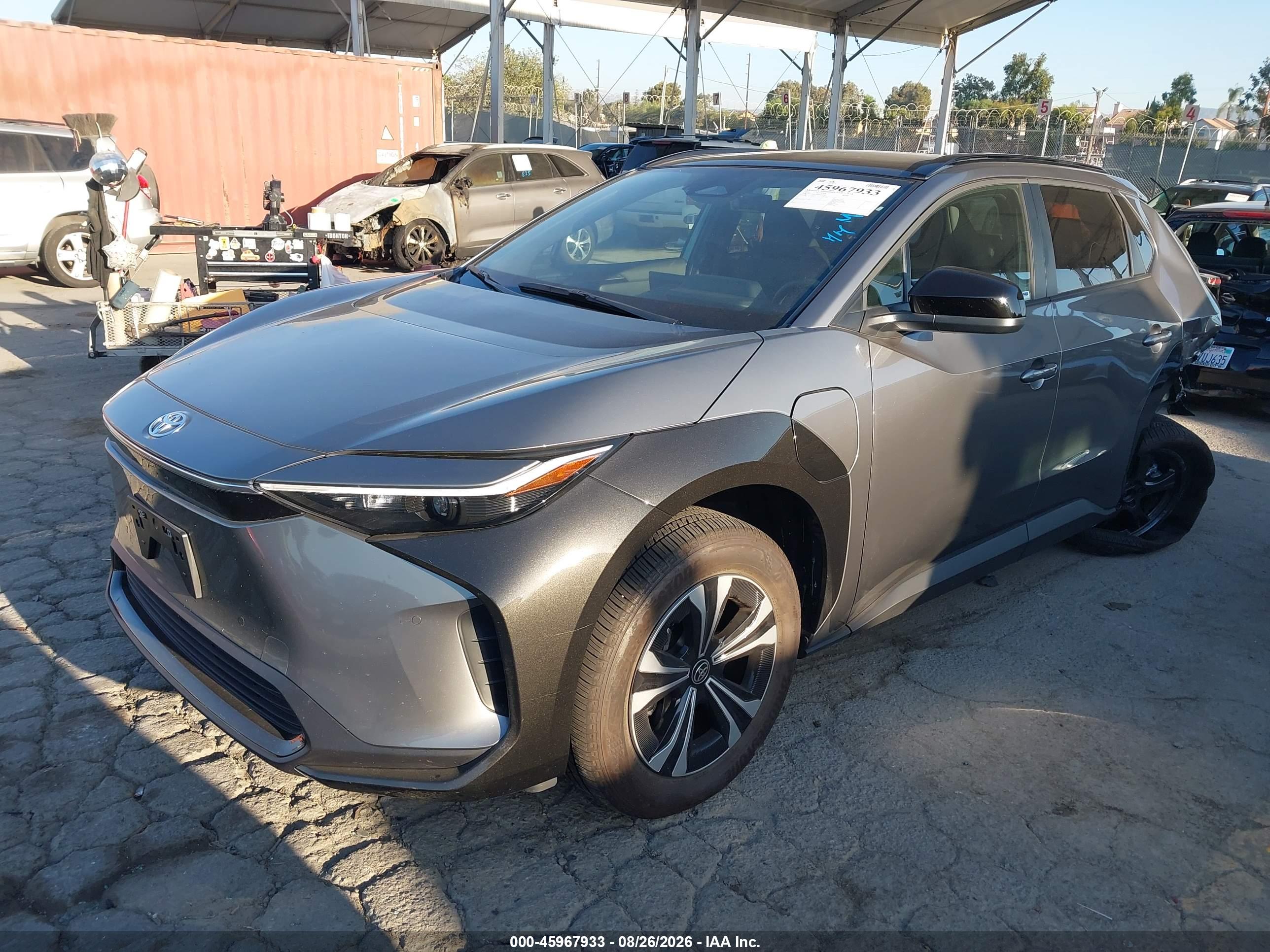 2024 TOYOTA BZ4X XLE — I2