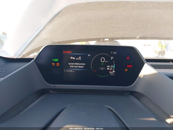 2024 TOYOTA BZ4X XLE — I7