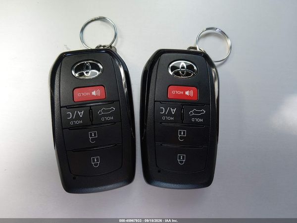 2024 TOYOTA BZ4X XLE — I11