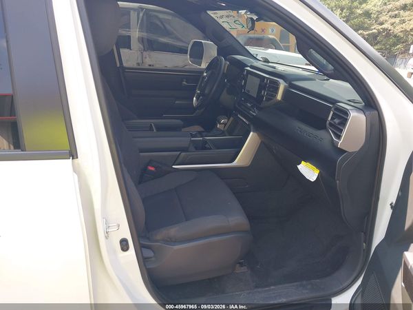 2026 TOYOTA TUNDRA SR5 CREWMAX 5.5' BED — I5