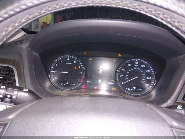 2017 GENESIS G80 3.8 — I7