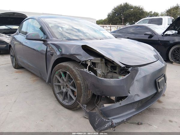 2021 TESLA MODEL 3 — I1