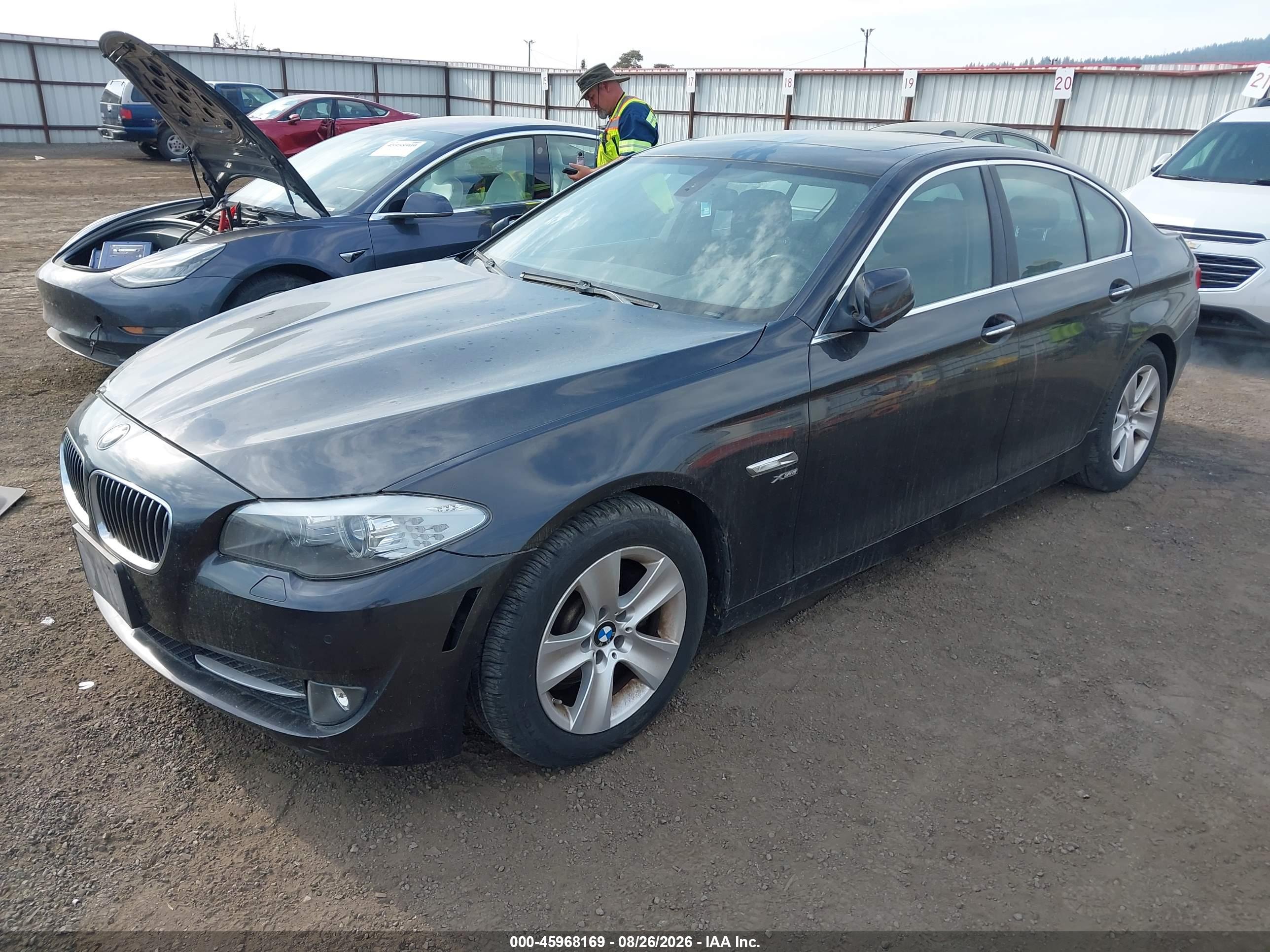 2012 BMW 528I XDRIVE — I2